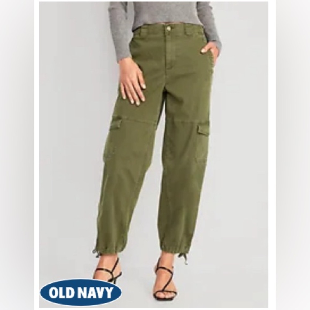 Old Navy High Wasted Barrel Leg Cargo Ankle Pants